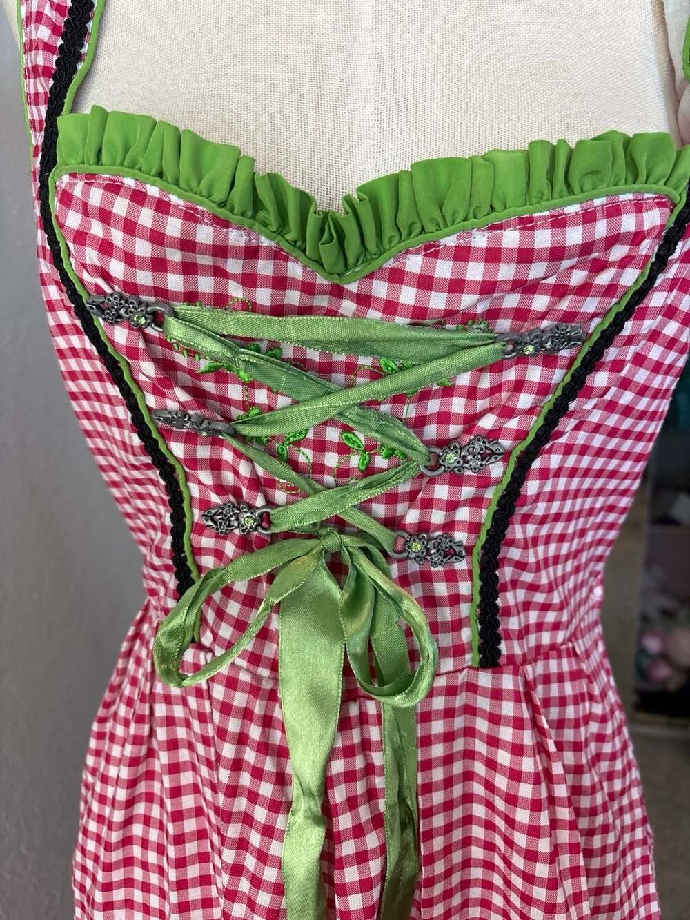 Gaudi Leathers Red Gingham Dirndl Dress with Green Trim Size 38 - Picture 3 of 10